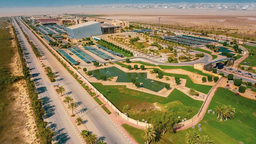 شنايدر إلكتريك توفر محطات شحن سريعة EVlink للسيارات الكهربائية بجامعة الأمير محمد بن فهد