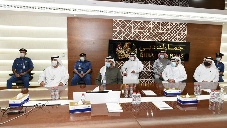 جمارك دبي تواكب ازدهار التجارة الالكترونية بتطوير مراكز الشحن الجوي