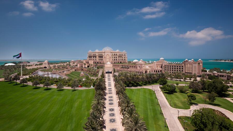 آنا أولسون، مديرة المبيعات والتسويق في قصر الامارات: عطلة اليوم الوطني ساهمت في رفع معدلات الاشغال  وإقبال كبير على الانشطة التراثية والرياضية في حدائق القصر