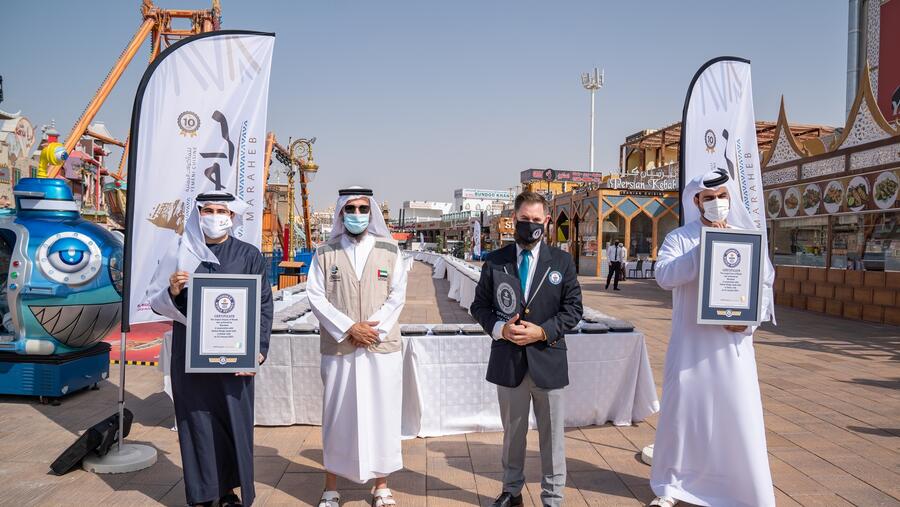 القرية العالمية تحقق رقمين قياسيين جديدين في غينيس للأرقام القياسية بالتعاون مع مطعم مراحب 