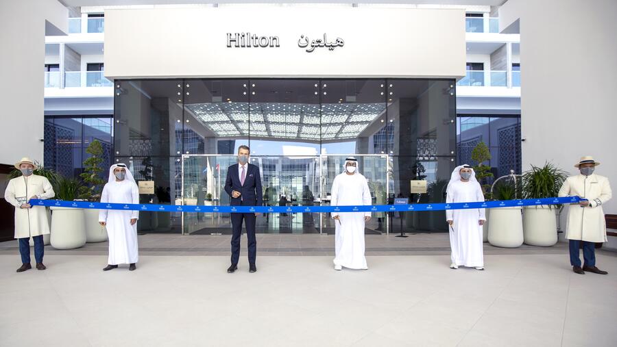 هيلتون أبوظبي جزيرة ياس، أحدث منتجعات العاصمة الإماراتية، يفتتح أبوابه أمام ضيوفه اليوم