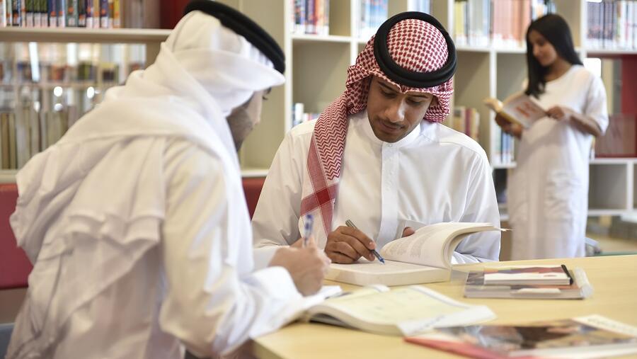 مؤسسة المبرة الخليفية تعلن عن فتح باب التسجيل في برنامج رايات للمنح الدراسية للعام الدراسي المقبل