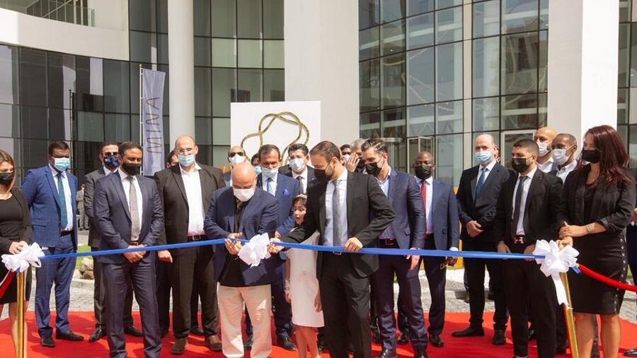 عزيزي للتطوير العقاري تعلن عن تسليم مشروعها "مينا" على نخلة جميرا