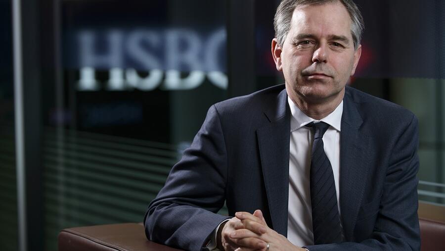 تشجيع شركات الأعمال في الشرق الأوسط الراغبة في تعزيز برامج الخاصة بالحوكمة البيئية والاجتماعية والمؤسسية على الاشتراك في برنامج "Living Business"