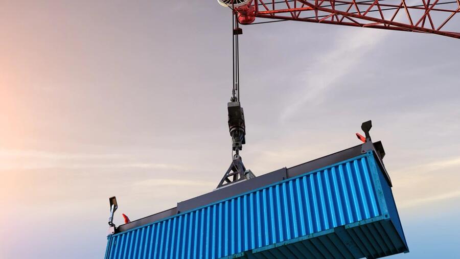 تقرير إريكسون يلقي الضوء على أهمية توظيف شبكات الجيل الخامس الخاصة في تطوير الموانئ الذكية