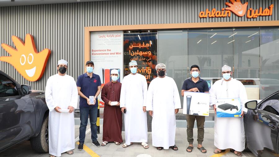 شركة النفط العُمانية للتسويق تفتتح فرعاً جديداً لمحلات آهلين بمفهومٍ جديدٍ للتسوق بالقرب من جامعة السلطان قابوس