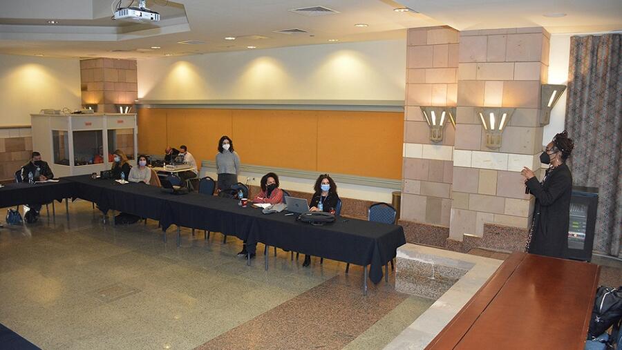 الجامعة الأمريكية بالقاهرة تنظم ورشة عمل عن التدوين الصوتي للصحفيين