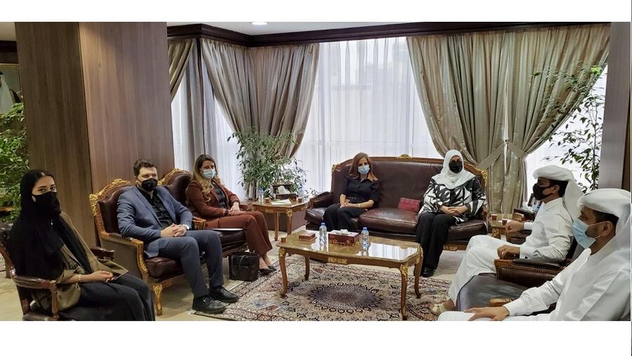 يوم المرأة العالمي يشهد قيام طالبات جامعة جورجتاون بمؤسسة قطر بدور الدبلوماسيات ليوم واحد في السفارات والمكاتب الدولية