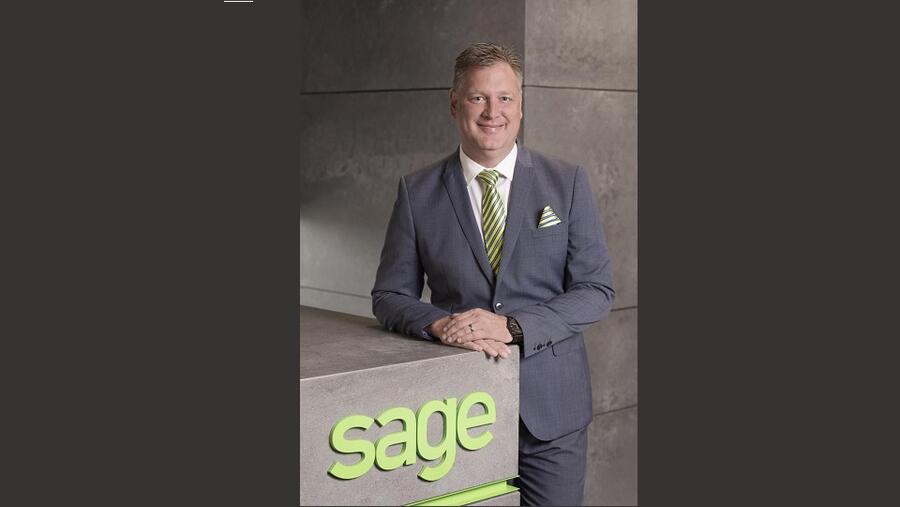 كيف يمكن للذكاء الاصطناعي تغيير مستقبل الشؤون المالية