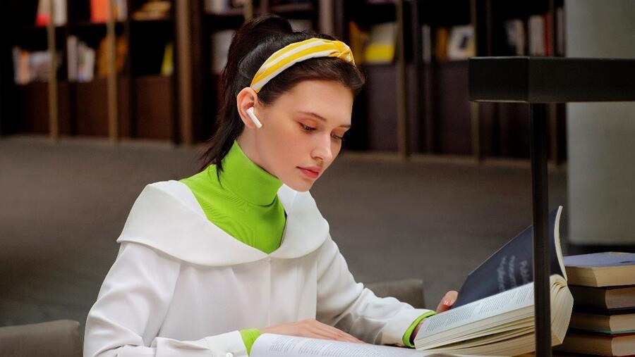 سماعات HUAWEI FreeBuds 4i تحصل على شهادة الميدالية الخضراء الذكية لتمكين تدابير حماية البيئة