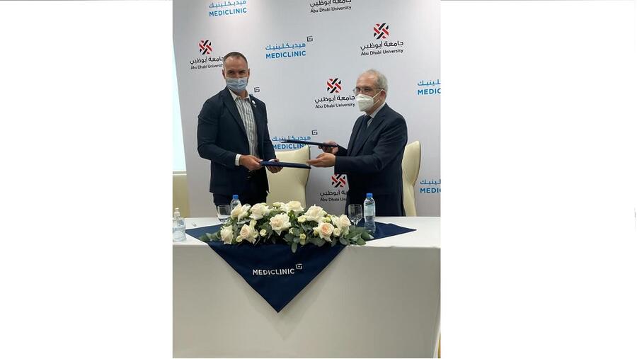 جامعة أبوظبي وميديكلينيك الشرق الأوسط توقعان مذكرة تفاهم