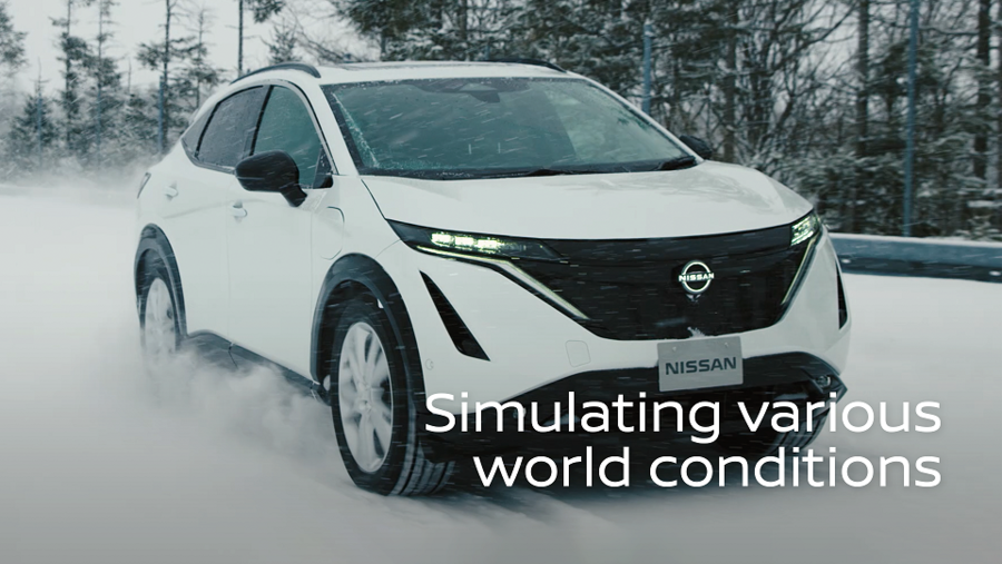 فريق من الخبراء يقيّم مدى الراحة ومتعة القيادة اللتين توفّرهما سيارة نيسان الكروس أوفر الكهربائية