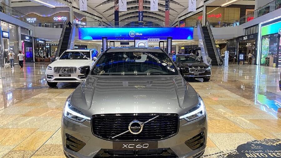 مجموعة فولفو الحصرية من السيارات الهجينة تستقطب اهتماماً كبيراً في أوتو فِست 2021