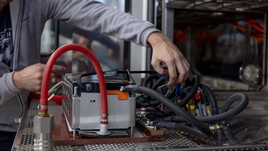 فولفو للسيارات تعتزم خفض انبعاثات ثاني أكسيد الكربون وتحقيق وفورات مالية كبيرة ضمن إطار أهدافها المتعلقة بنماذج الأعمال الدائرية