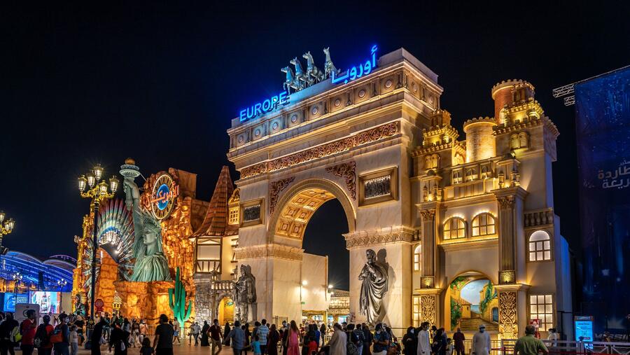 القرية العالمية تعلن عن 4.5 مليون ضيف في الموسم الخامس والعشرين وتدعو الشركاء للانضمام إلى الموسم 26