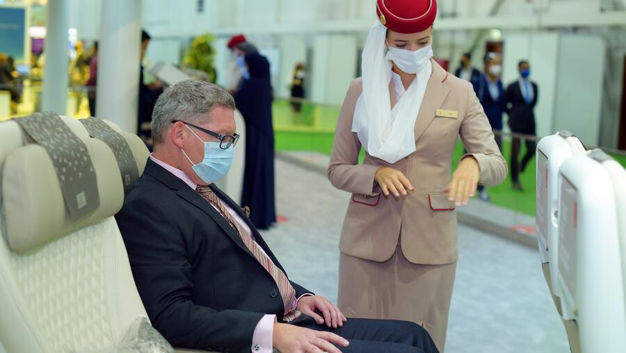 اختتام ناجح وآمن لمشاركة طيران الإمارات في سوق السفر العربي