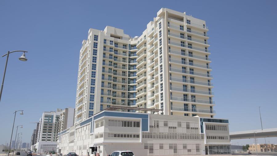 عزيزي تستعد لتسليم مشروعها بلازا في الفرجان