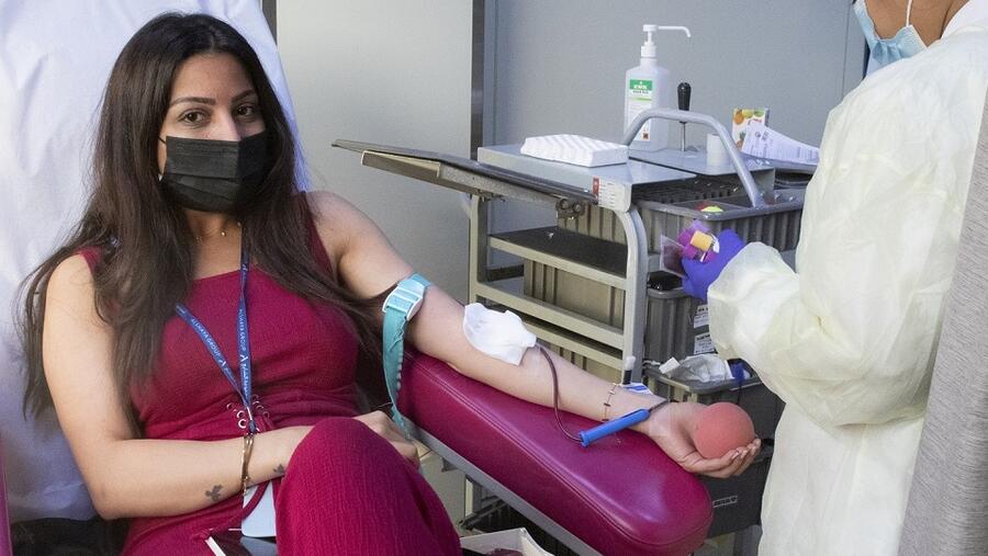 دعماً لليوم العالمي للمتبرعين بالدم مجموعة الشايع تنظم حملة تبرع بالدم لموظفيها