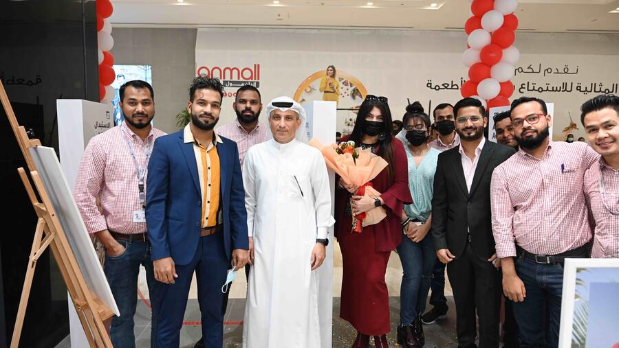 رد تاغ تفتتح متجراً جديداً في إزدان مول الوكرة