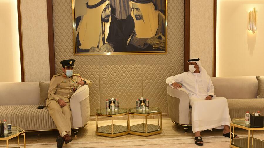 جمارك دبي تبحث تعزيز التعاون والتنسيق مع جمعية الامارات للملكية الفكرية في مكافحة البضائع المقلدة