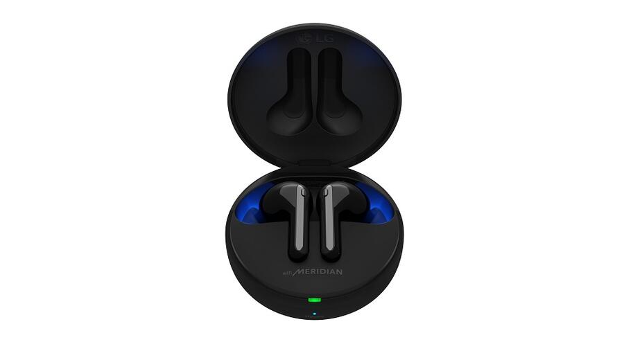 سماعات الأذن TONE FREE FN7 من إل جي اللاسلكية ذات الصوت الحقيقي تعود نظيفة سريعاً مع حامل UVNANO الفريد من نوعه