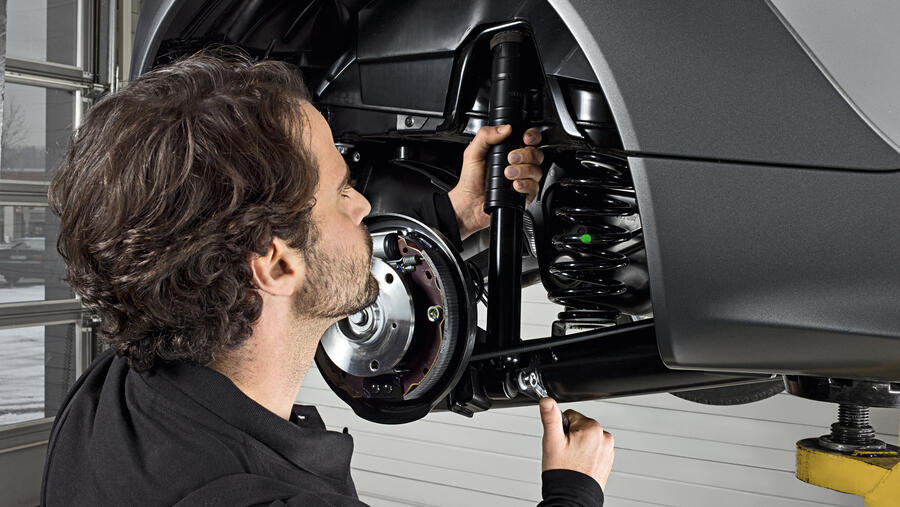 مرسيدس-بنز عُمان تتيح لعملائها الاستمتاع بأعلى مستويات الأداء والأمان من خلال خدمة فحص السلامة المجانية مع خصم 55% على تغيير ممتص الصدمات ونظام التعليق لكراسي المحرك