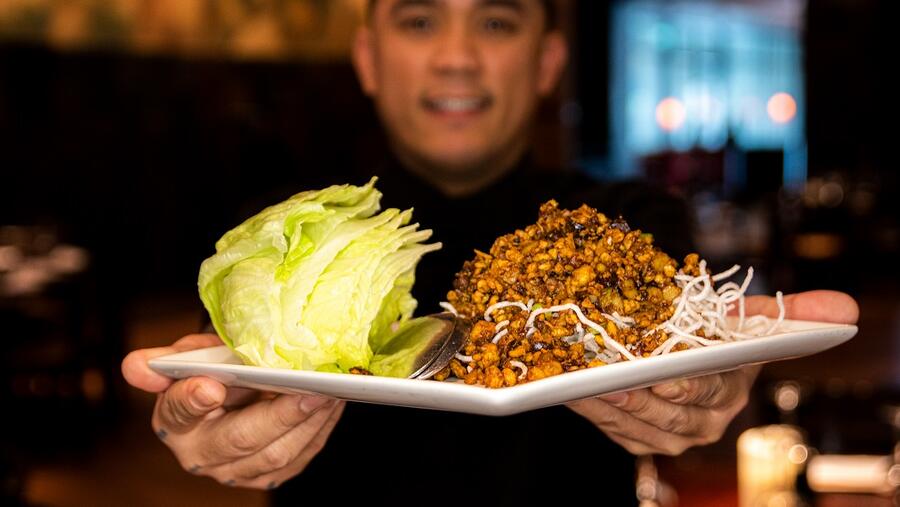 مجموعة الشايع تقدم أول شهادة للضيافة العالمية في الشرق الأوسط وشمال أفريقيا