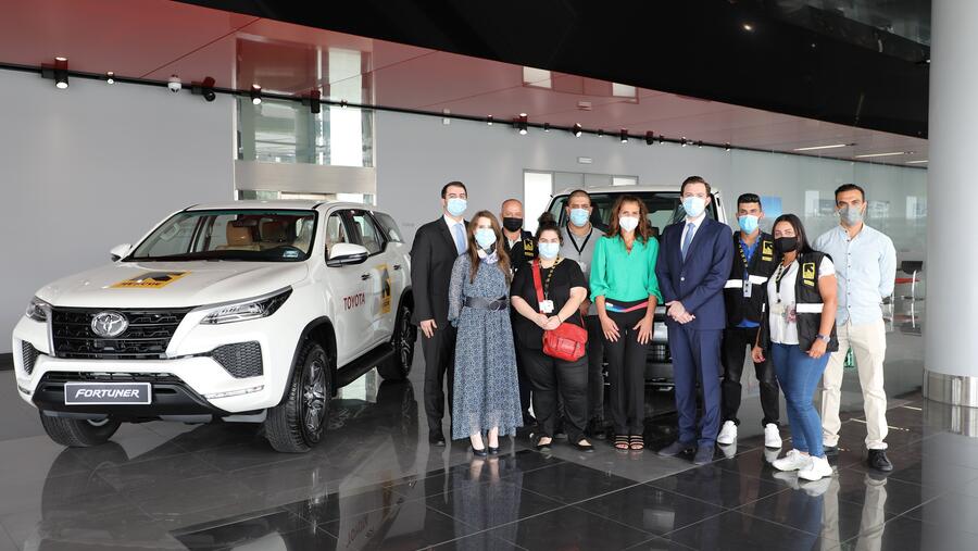 شركة تويوتا ومجتمع جميل تسلمان 8 مركبات تويوتا للجنة الإنقاذ الدولية في لبنان