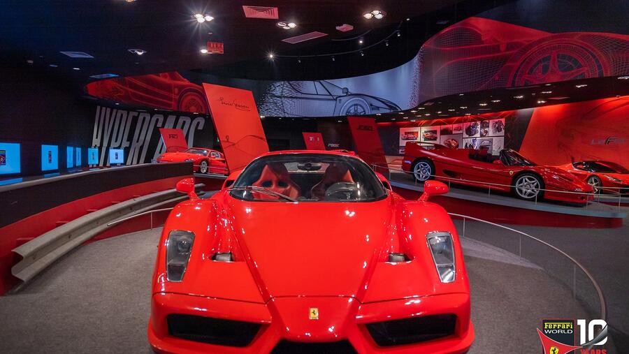 أيام قليلة على اختتام معرض "هايبر كارز" في عالم فيراري أبوظبي