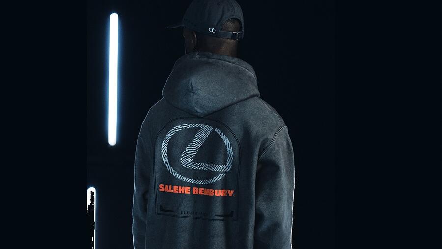 لكزس تكشف عن تشكيلة أزياء جديدة بالتعاون مع صالح بيمبري