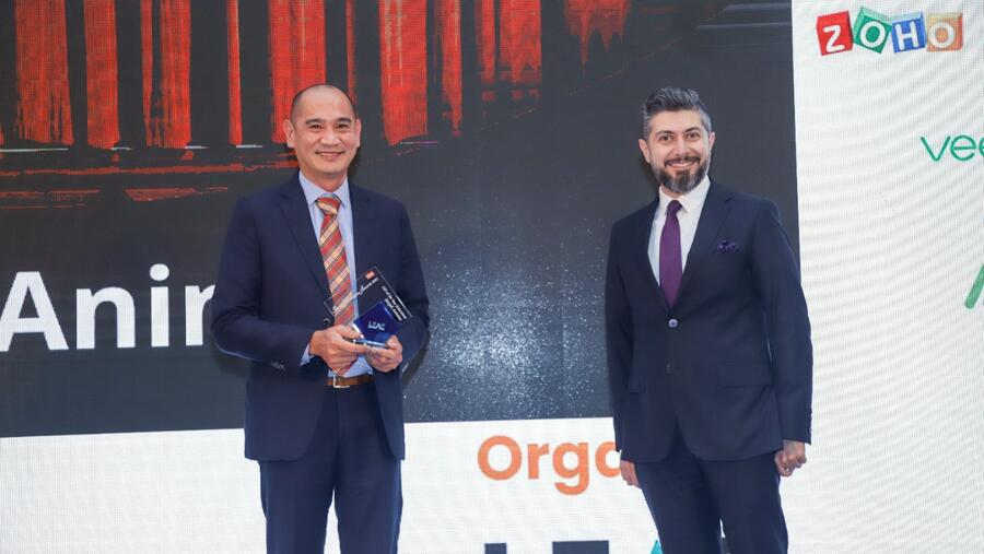 جامعة أبوظبي تحصد جائزة "أفضل تحول في مكان العمل"