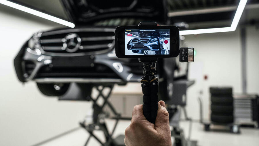 مرسيدس-بنز تقدم تطبيق StarView الجديد لإطلاع العملاء على إجراءات الخدمة والصيانة لسياراتهم مباشرة عبر الفيديو