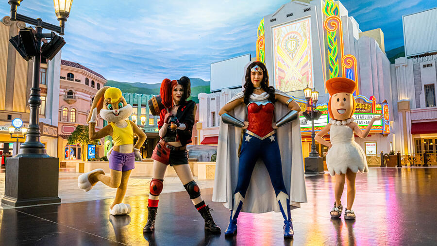 "ياس ووتروورلد أبوظبي" و"عالم وارنر براذرز أبوظبي" و"كلايم أبوظبي" تحتفي بيوم المرأة الإماراتية بباقة من الفعاليات المخصصة للسيدات 