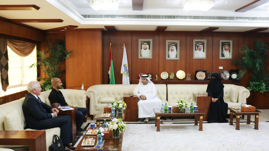 غرفة عجمان تعقد لقاءً مع "مجمع الشارقة للبحوث والتكنولوجيا والابتكار"