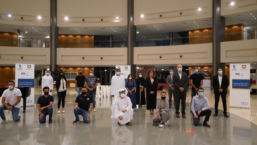 تحتفل جامعة السوربون أبوظبي باليوم الدراسي الأول للطلبة الجدد الملتحقين بالدبلوم التنفيذي في الإدارة الرياضية 