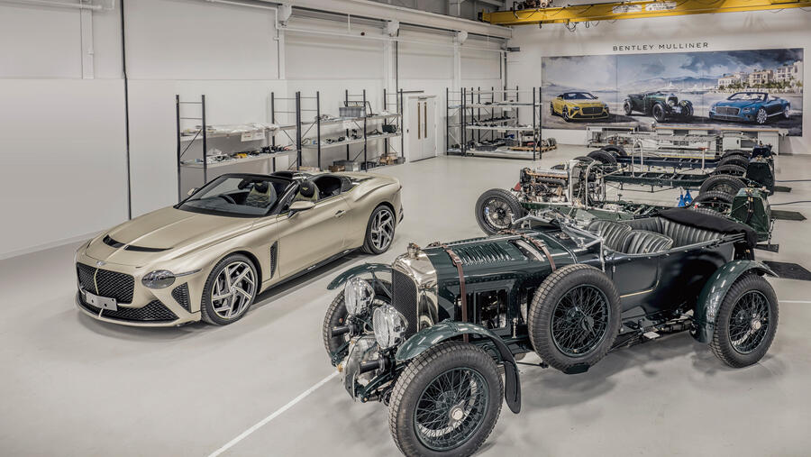 Bentley Mulliner تنجز يدوياً أولى سيارات Bacalar وBlower للعملاء   