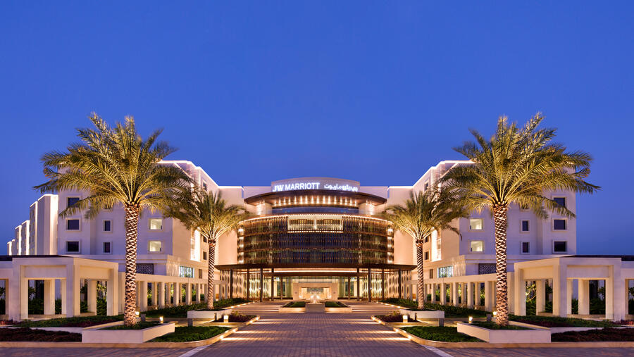 تجارب مثرية وأوقات ممتعة في فندق جي دبليو ماريوت مسقط