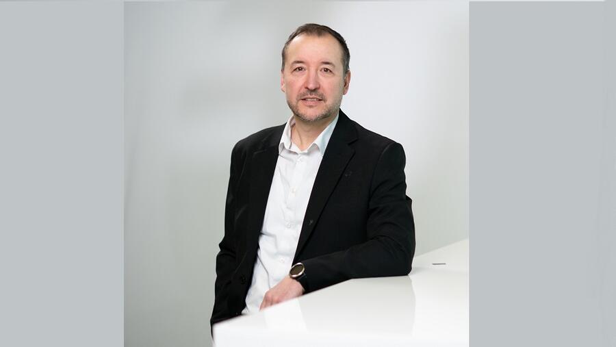 شنايدر إلكتريك تعيّن ميشيل أريس نائباً للرئيس لقنوات تقنية المعلومات والتحالفات الدولية في وحدة الطاقة الآمنة