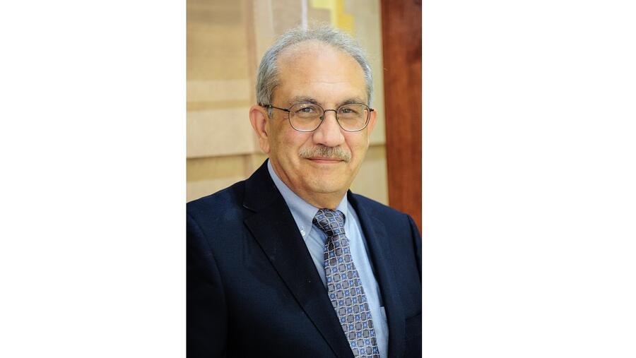 كلية العلوم الصحية في جامعة أبوظبي تستعرض خططها الاستراتيجية