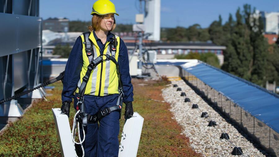 إريكسون تكشف عن أجهزة راديو بوزن 12 كيلوجرام ضمن محفظة Massive MIMO