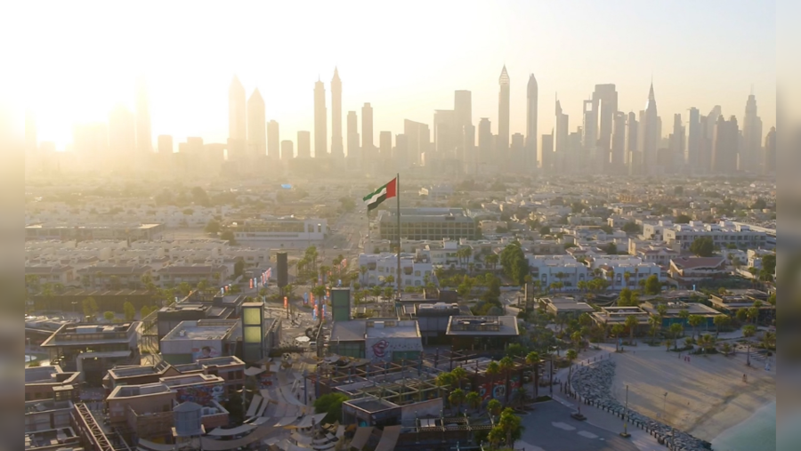 دبي القابضة تُطلق حملة وطنية احتفاءً بـــــ"عام الخمسين" بالتزامن مع يوم العلم الإماراتي
