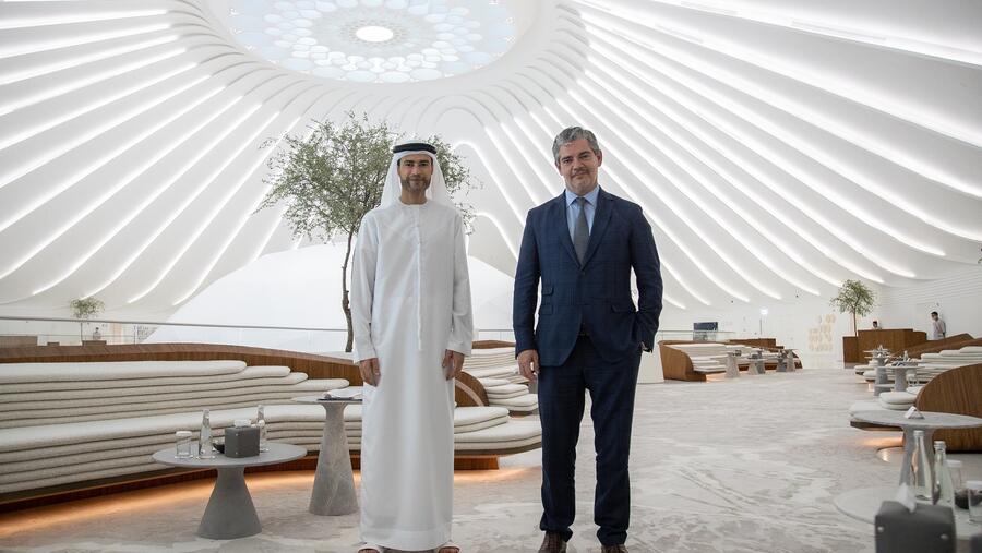 على هامش فعاليات معرض إكسبو 2020 دبي معالي محمد بن هادي الحسيني يلتقي رئيس بنك التنمية الجديد لدول البريكس