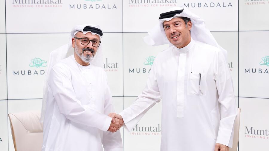 "مبادلة" و"ممتلكات" البحرينية توقعان مذكرة تفاهم لاستكشاف فرص الاستثمار العالمية المشتركة