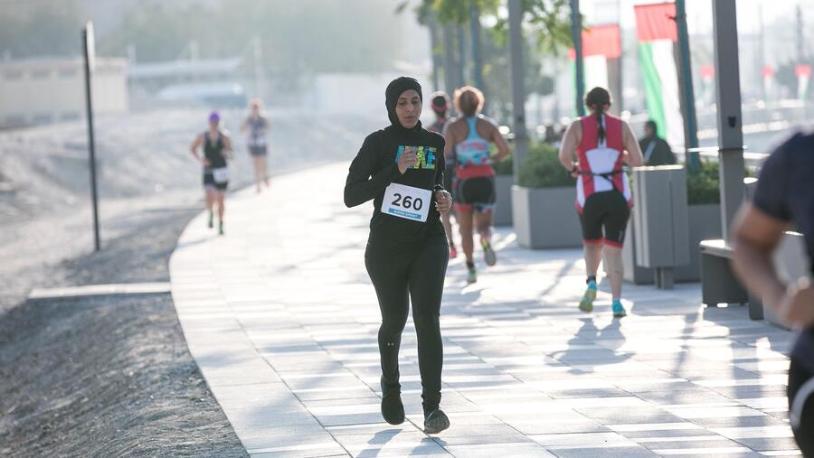 "مجلس دبي الرياضي" يعلن عن فتح باب التسجيل للمشاركة في النسخة الخامسة من ترايثلون دبي للسيدات
