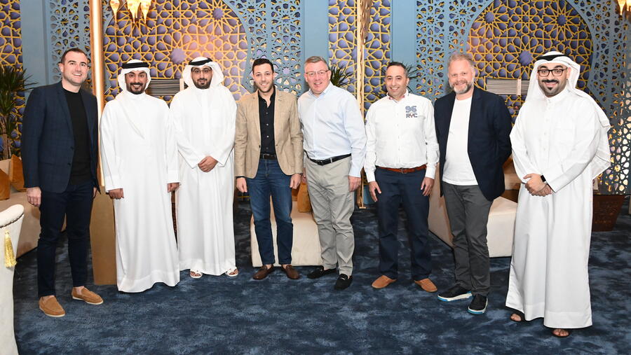 أعضاء نادي BMW M Power Club يجتمعون مجدداً في أمسية "الغبقة" في البحرين للاحتفال بمرور 50 عاماً على تأسيس العلامة التجاريةM 