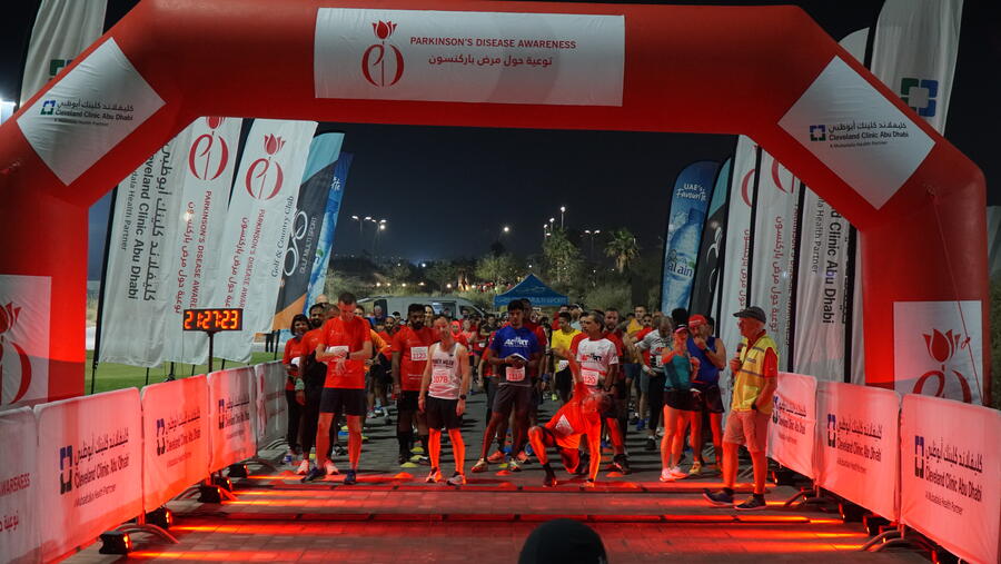 مشاركة ما يقرب من 500 شخص في سباق مستشفى كليفلاند كلينك أبوظبي الرمضاني ضمن حملته السنوية التوعوية بمرض الشلل الرعاش (باركنسون)