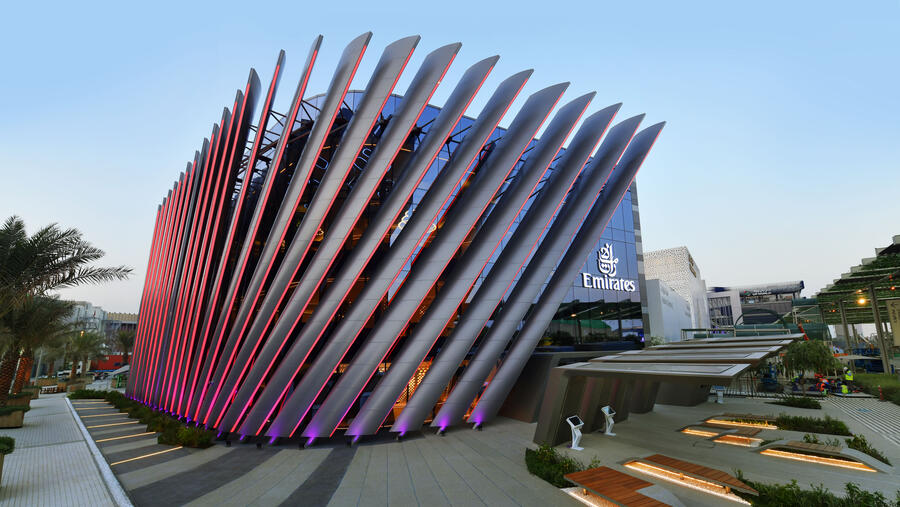 طيران الإمارات تعتزم إطلاق رموز غير قابلة للاستبدال وتجارب في الميتافيرس