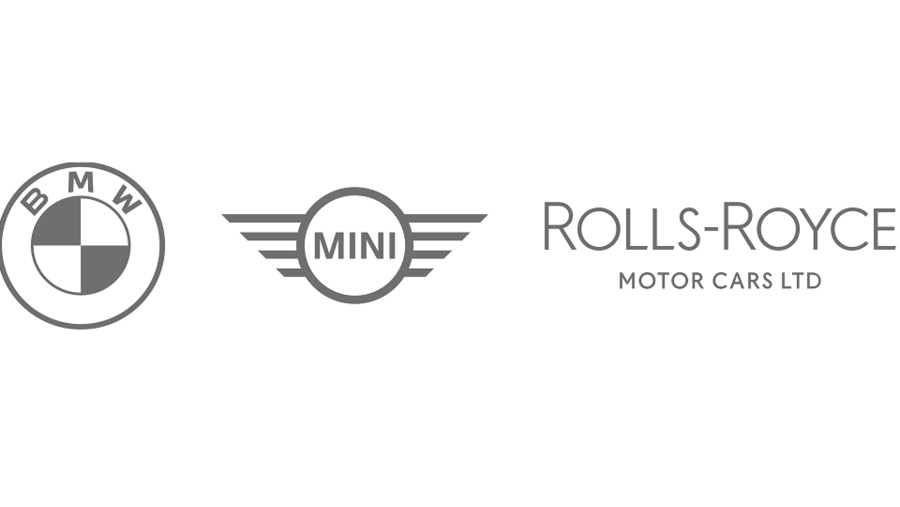 BMW الفئة السابعة الجديدة: رفاهية السيارات الفاخرة وأحدث ابتكارات العصر الرقمي