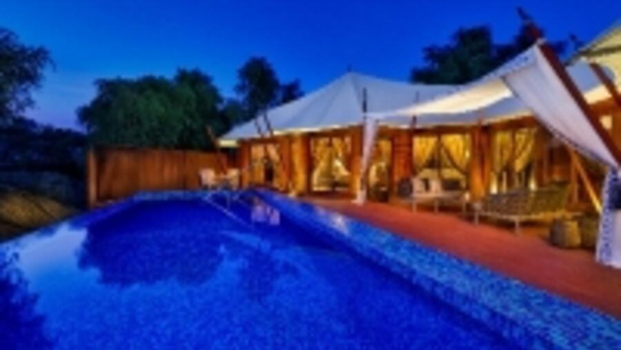 الريتز-كارلتون رأس الخيمة، صحراء الوادي والريتز-كارلتون رأس الخيمة، شاطئ الحمرا يقدمان مجموعة متميزة من عروض الإقامة والمأكولات بمناسبة شهر رمضان المبارك ويوم الفصح