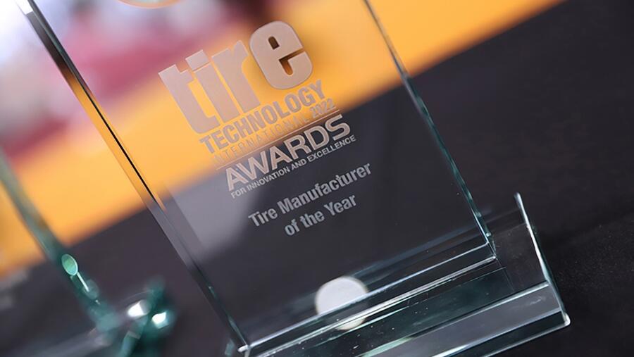 ’كونتيننتال‘ تكسب لقب ’أفضل مصنِّع إطارات للسنة‘ في 2022